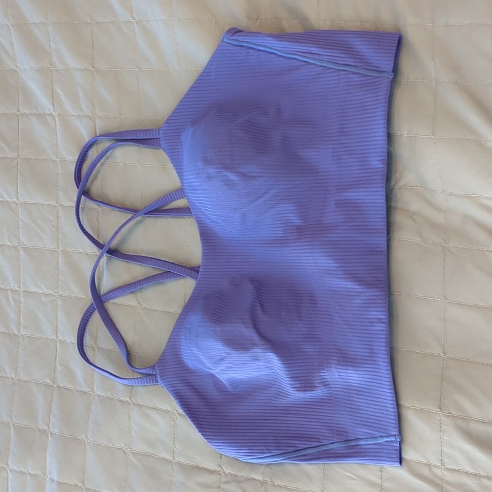 Lululemon like a cloud sports bra